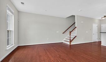 43845 CENTERGATE Dr, Ashburn, VA 20148