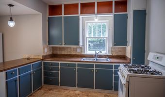 132 S Walker St, Adams, WI 53910