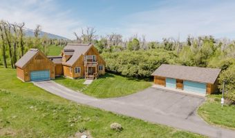 1225 Country Ln, Lamoille, NV 89828
