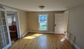 3 Dean St, Bangor, ME 04401