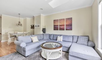 51 Faith Ln 51, Danbury, CT 06810