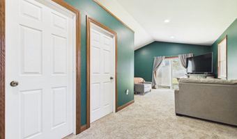 2763 W Hickory Dr, Anderson, IN 46013
