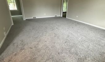 654 Longview Dr, Antioch, IL 60002