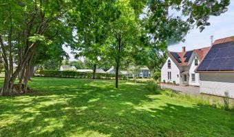164 Pleasant St, Athol, MA 01331