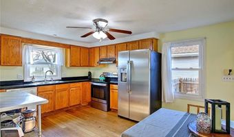 72 Vermont St, Cranston, RI 02920