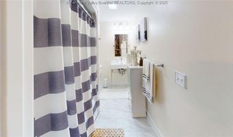 1520 Hash Ridge Rd, Barboursville, WV 25504