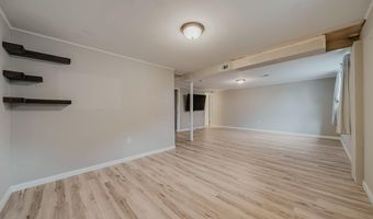 5135 Fairlane Rd, Columbus, OH 43207
