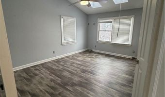 749 Regina Dr, Vermilion, OH 44089