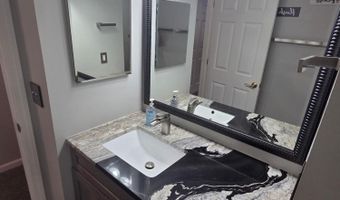 5225 Wolf Run, Columbus, OH 43230