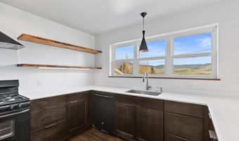 593 Crowson Rd, Ashland, OR 97520