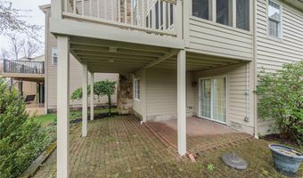 117 Royal Oak Dr, Aurora, OH 44202