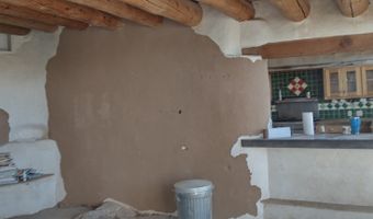 148 Starr Rd, Carson, NM 87517