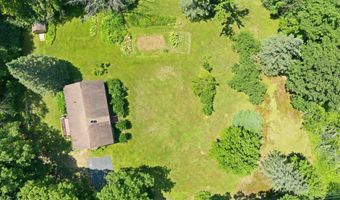 8 Bean Hill Rd, Belmont, NH 03220