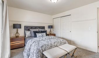 1104 Leslie Ln, Benton City, WA 99320