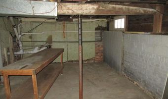 430 Bridge Ave, Alma, MI 48801