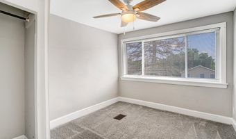 6437 HOLYOKE Dr, Annandale, VA 22003