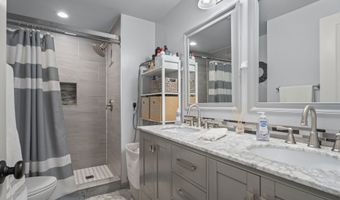 15 Blueberry Ln, Burlington, CT 06013