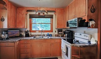 418 S 12th St, Aberdeen, SD 57401