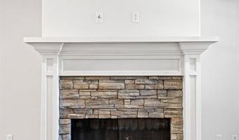 5 Coverack Ln, Bella Vista, AR 72714