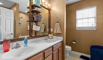 811 Yates Ct, Boiling Springs, SC 29316