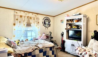 16 Gonyea Rd, Altona, NY 12910