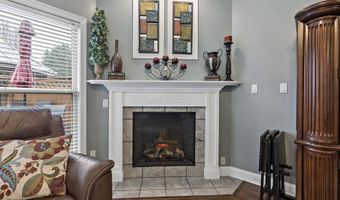 1720 Hollister Dr, Alcoa, TN 37701
