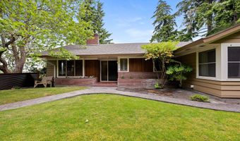 1228 11TH St, Astoria, OR 97103