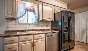 122 Hemlock Rd, Batesville, MS 38606
