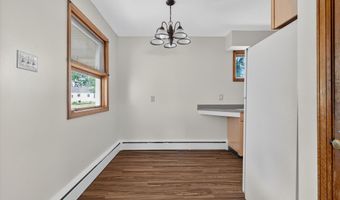 11 Peter Ln, Amsterdam, NY 12010