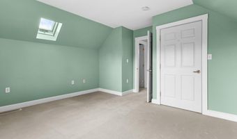 20 Springbrook Dr, Belfast, ME 04915