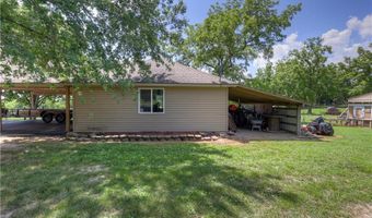 1426 E State Line Rd, Baxter Springs, KS 66713