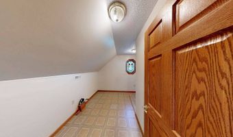 136 Lock Ln, Alum Creek, WV 25003
