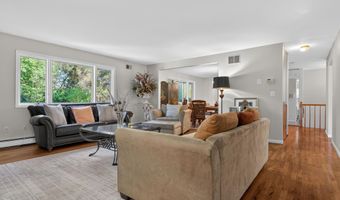 126 W 33RD St 3, Bayonne, NJ 07002