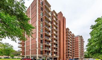 1300 ARMY NAVY Dr 816, Arlington, VA 22202