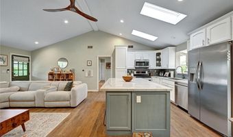 26305 N Broadway, Escondido, CA 92026
