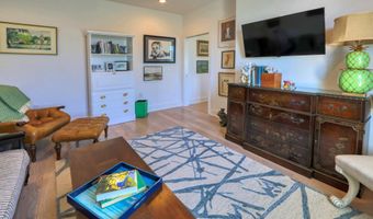 205 E SAVANNAH Rd, Lewes, DE 19958