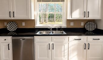 6032 Elliott Dr, Albany, GA 31705