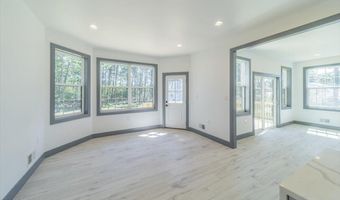 187 Grand Central Pkwy, Bayville, NJ 08721