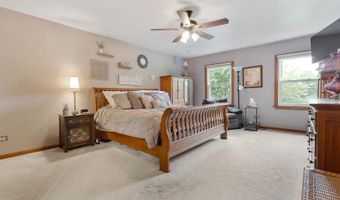 710 Sprucetree Ln, Algonquin, IL 60102