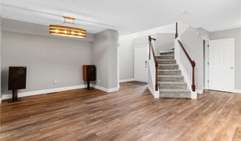 324 Buttermere Ln, Amherst, OH 44001