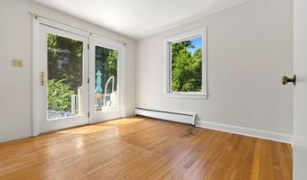 10 Standley St, Beverly, MA 01915