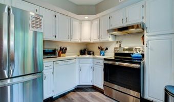 78 Wendover Ct, Bedminster, NJ 07921