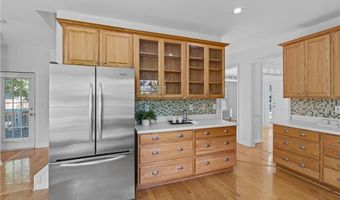 233 Ivy Glen Cir, Avondale Estates, GA 30002