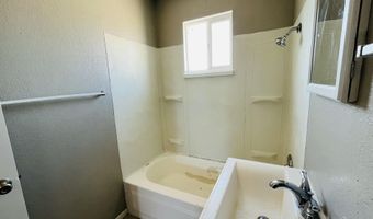 419 Dallas St SE A, Albuquerque, NM 87108