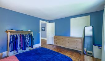 86 High St, Belfast, ME 04915