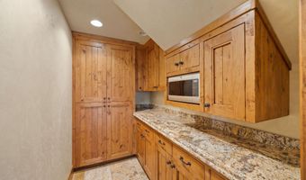 13471 Albright Ln, Bigfork, MT 59911
