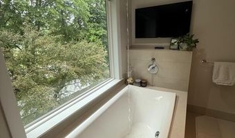45 Tyler Ave, Bangor, ME 04401