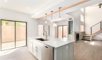 2085 N SUNSET Dr, Chandler, AZ 85225