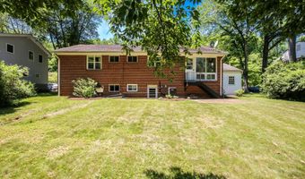 8401 BEECH TREE Rd, Bethesda, MD 20817