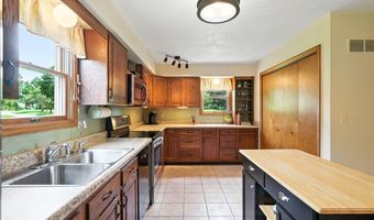103 Allen Dr, Adams Twp., PA 16046